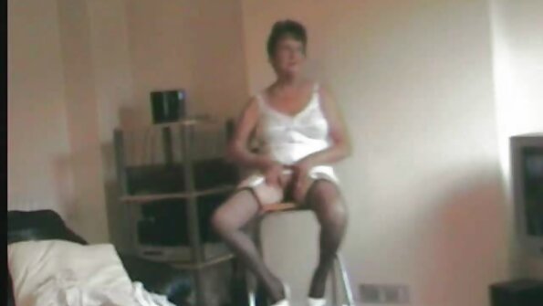 એક ગરમ બેબ સેકસી વીડીયો આપો દિવાલ સામે દબાવવામાં આવે છે અને તે ફ્યુસેકડી છે