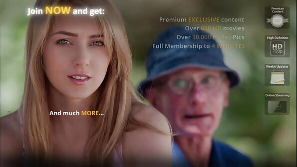 એક કિશોર ફુલ સેકસી વીડીયા રાજકુમારી મસાજ ટેબલ પર તેના પગ ખોલી રહી છે