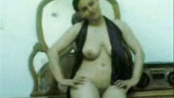 બિકીની છોકરીઓના સેકસી વીડીયો આપો મોટા બટ્સ તેના ડિક સાથે બહાર ભરેલા