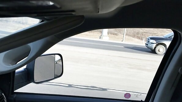 દોડધામવાળા સેકસી પીચર વીડીયો સ્તનની ડીંટીઓ સાથે એક હોટી એક મિત્ર દ્વારા ચમચી મેળવવામાં આવે છે