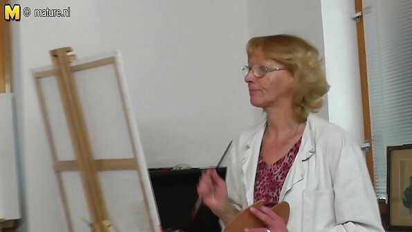 સુંદર અને સંપૂર્ણપણે કુદરતી સોનેરી છોકરી તેની ભેજવાળી કની બતાવી રહી છે સેકસી વીડીયો બતાવો