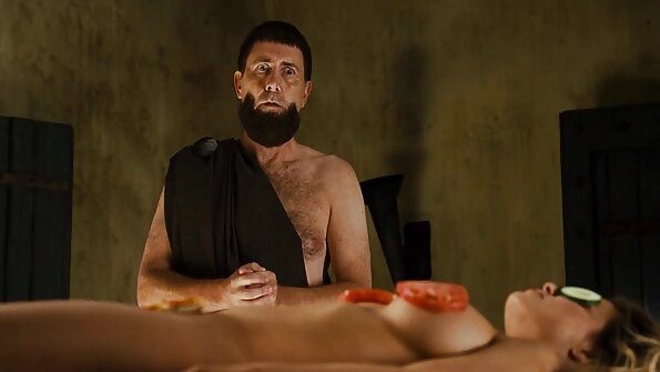 સોનેરી Paige Turnah સોલો વિડીયોમાં તેના બીપી પીચર વીડીયો સેકસી સુંદર શરીરને ઉજાગર કરે છે