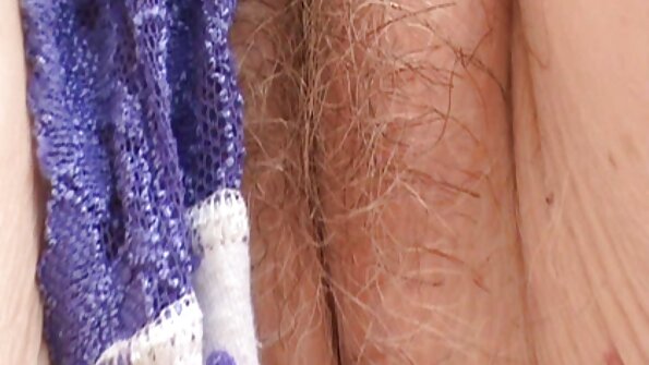 એશિયન સાયા સોંગ દ્વારા એકદમ વીડીયો સેકસી આકર્ષક ડીપથ્રોટ બ્લોજોબ