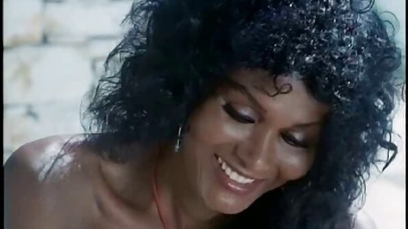 બિમ્બોસની જોડી આપણી સમક્ષ કેટલીક હોટ અને સેક્સી વસ્તુઓ કરી રહી બીપી વીડીયો સેકસી વીડિયો છે