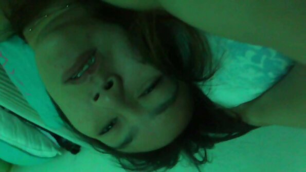 એક સેક્સી જૂની સેકસી વીડીયો બતાવો શ્યામા એક slutty નિર્દોષ નાની ટીન ચાટતી હોય છે