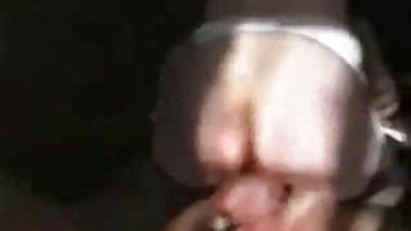 એક બચ્ચા જે કમ ગળી જવાનું પસંદ કરે છે તે પથારી સેકસી વીડીયો આપો પર ચોરાય છે