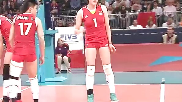 એક શ્યામા અને સેકસી વીડિયો બીપી વીડીયો એક સોનેરી ગરમ અને કિન્કી ત્રિગુણીમાં વસ્તુઓ કરે છે